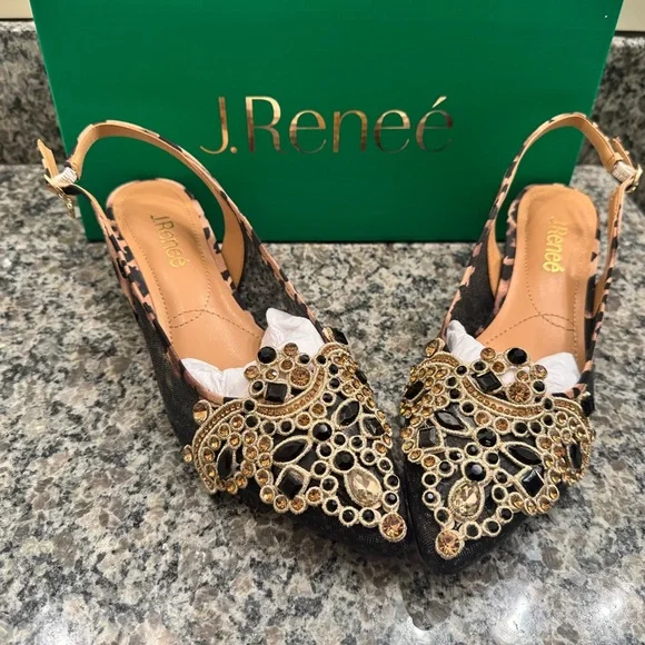 J.Renee Elegant Black and Gold Heels - Picture 1 of 6